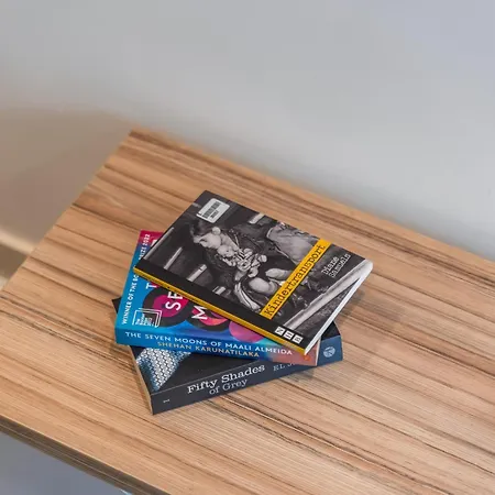 Spacious Flat - Sleeps 8 - View Centre Apartman Leeds