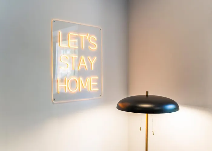 Spacious Flat - Sleeps 8 - View Centre リーズ